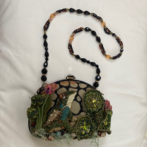 Mary Frances vintage beaded purse - Picture 2 of 16